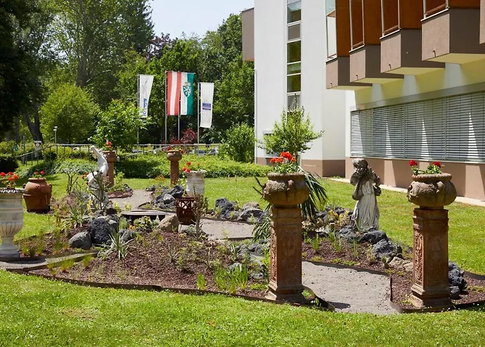 丰塔纳温泉酒店 酒店